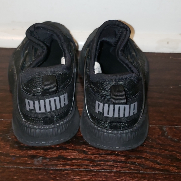 Puma - Picture 2 of 4